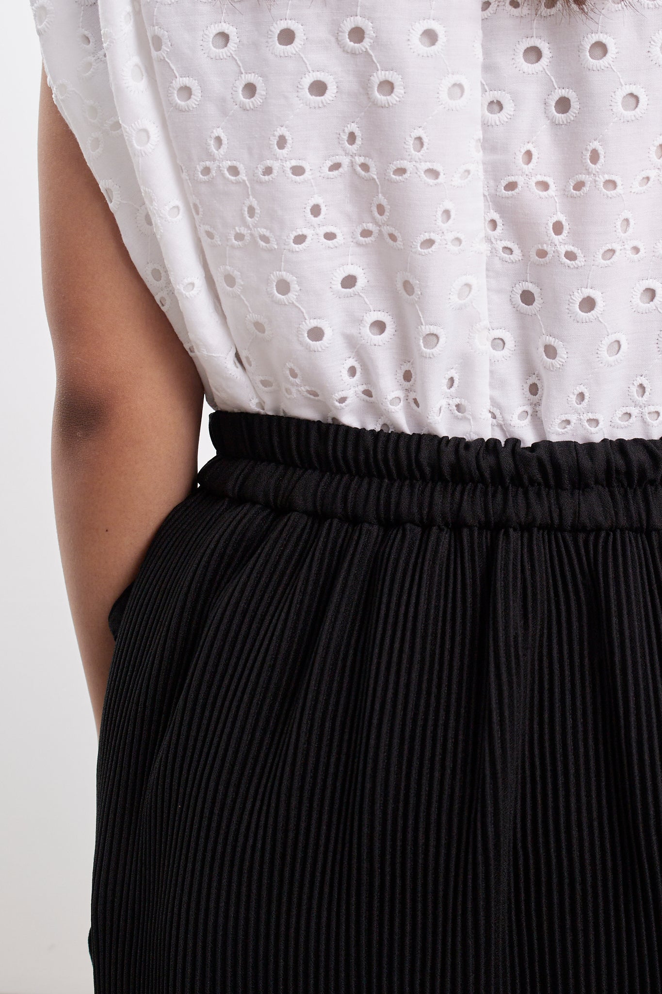 Nami Skirt - Black