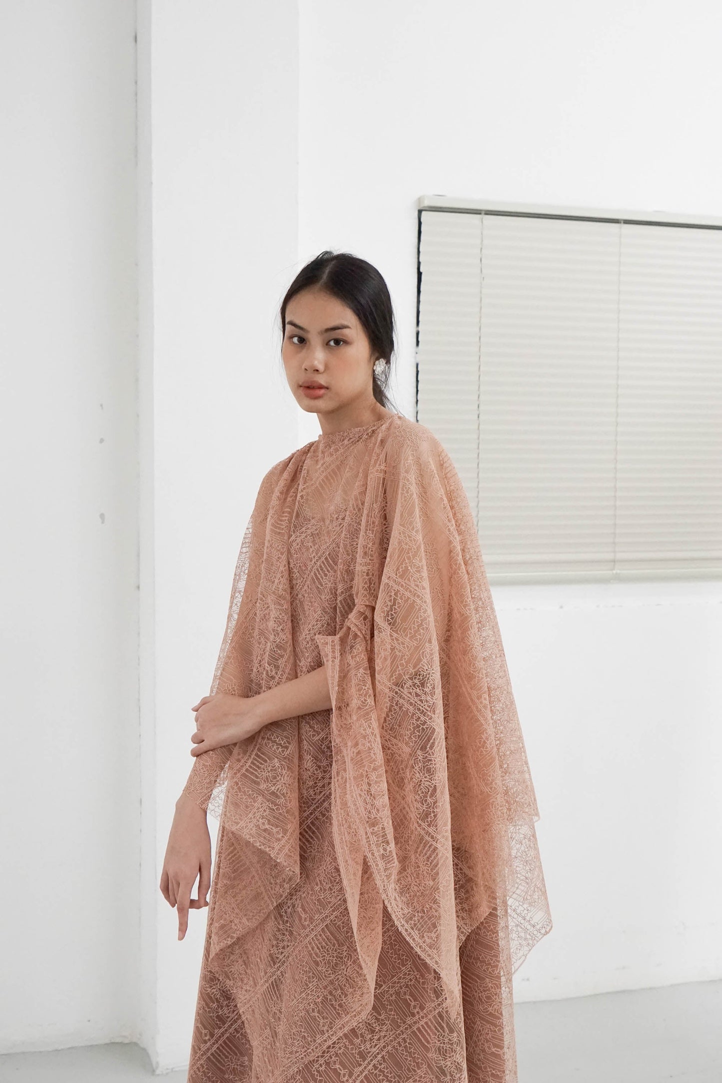 Aqila Outer - Nude