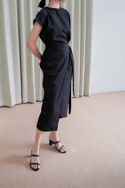 Akina Dress - Black