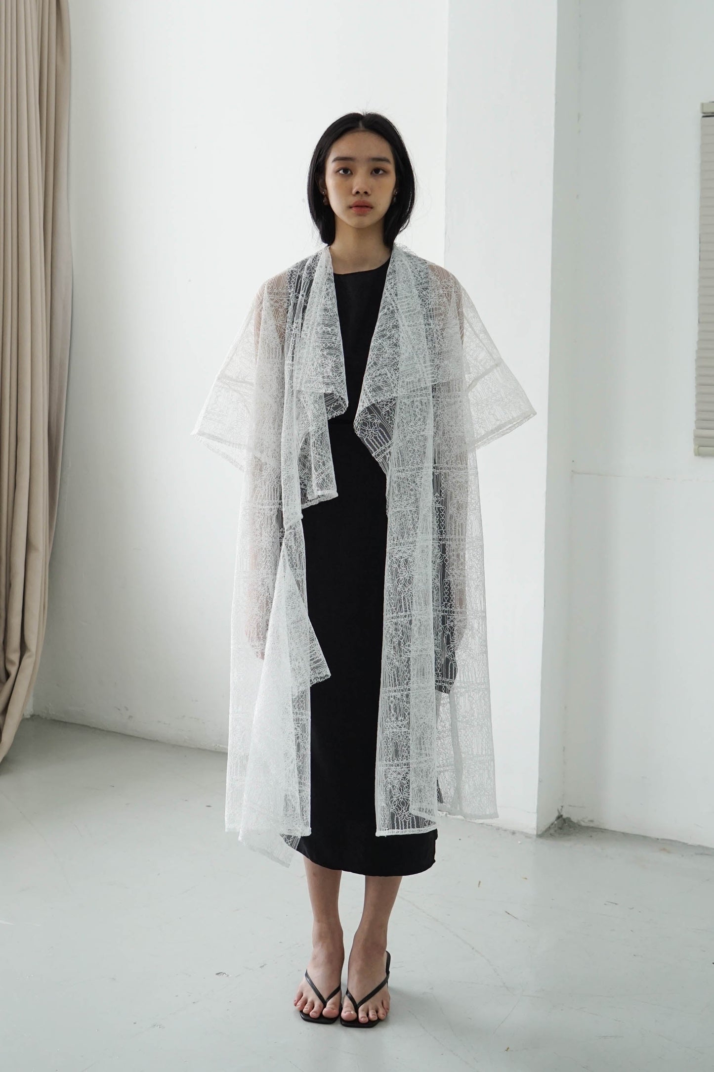 Kana Outer - White