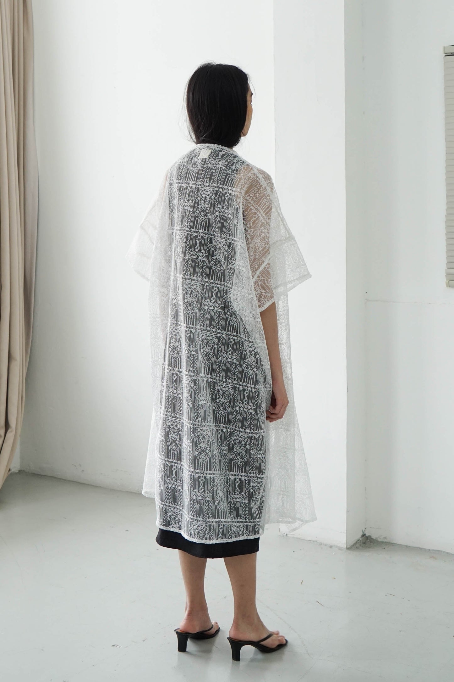 Kana Outer - White