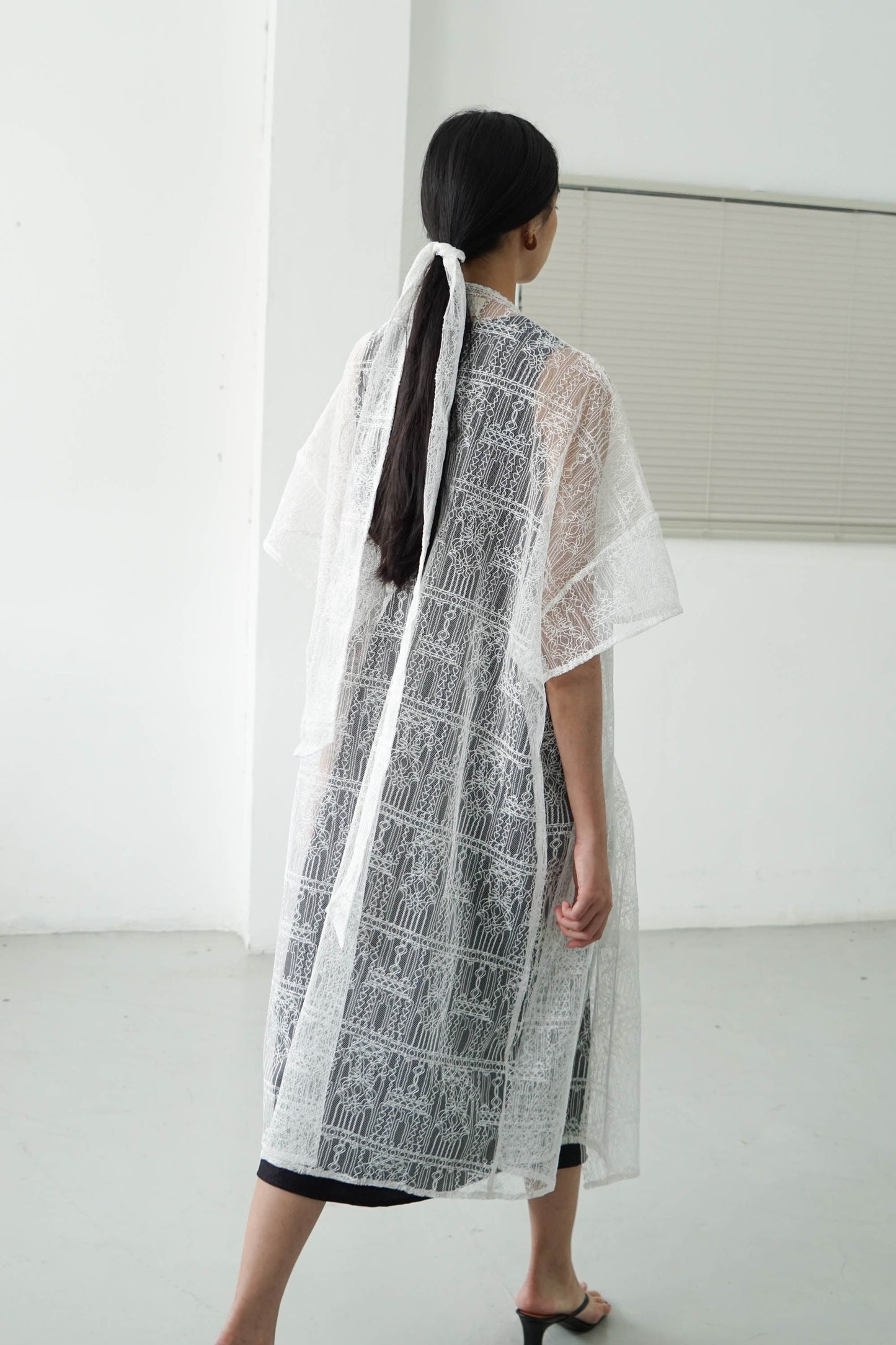 Kana Outer - White