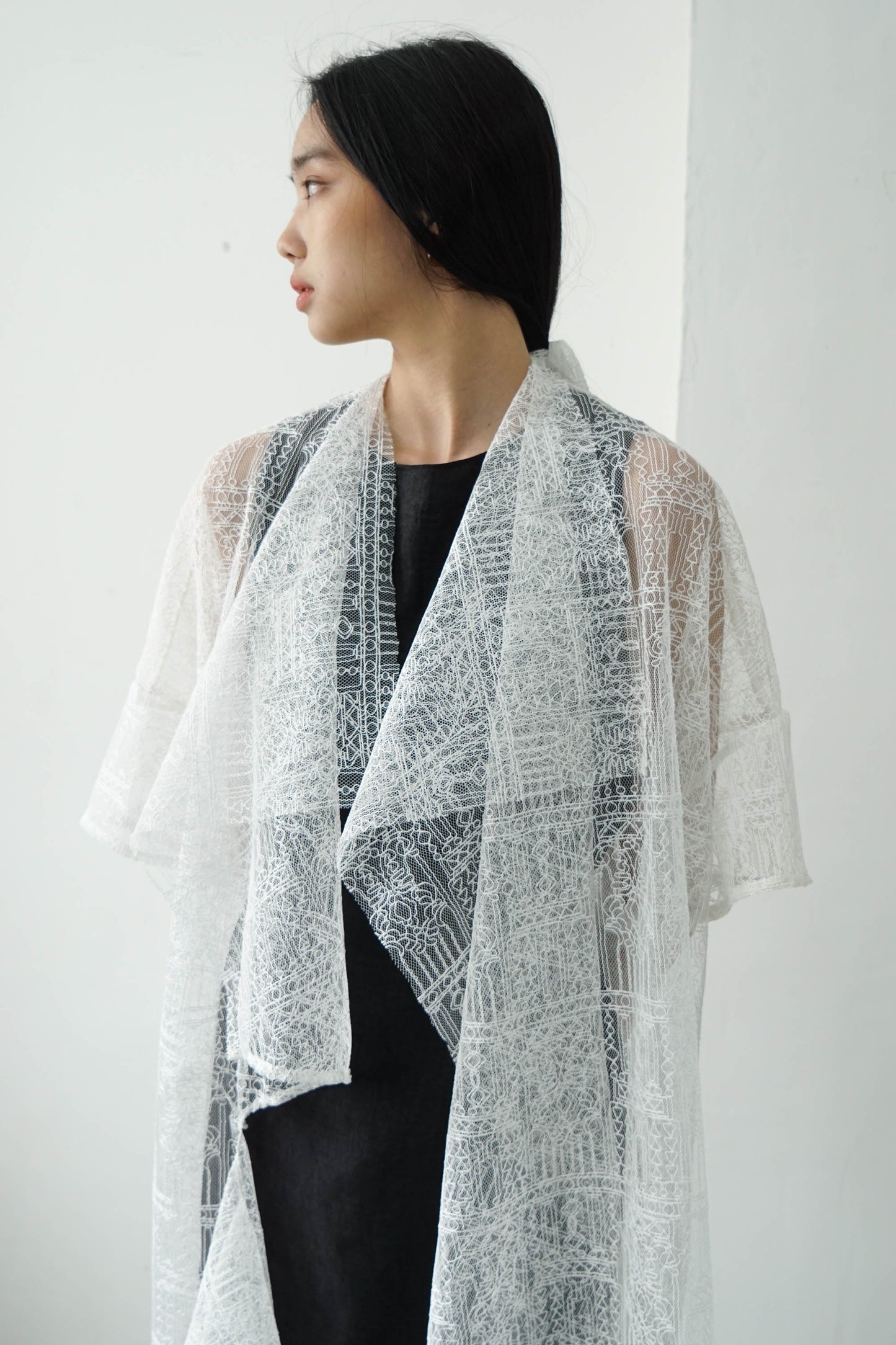 Kana Outer - White