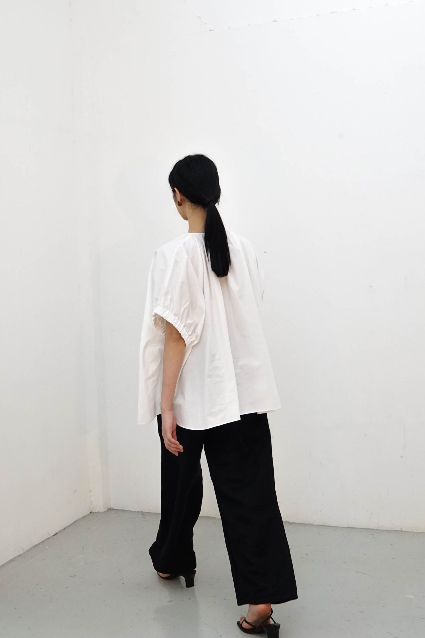 Yubi Top - White