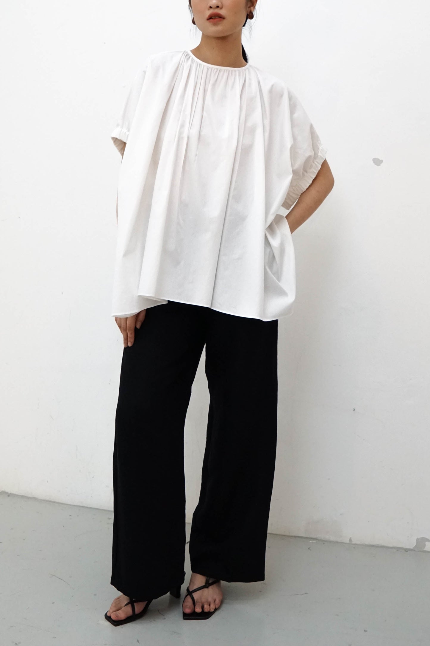 Yubi Top - White