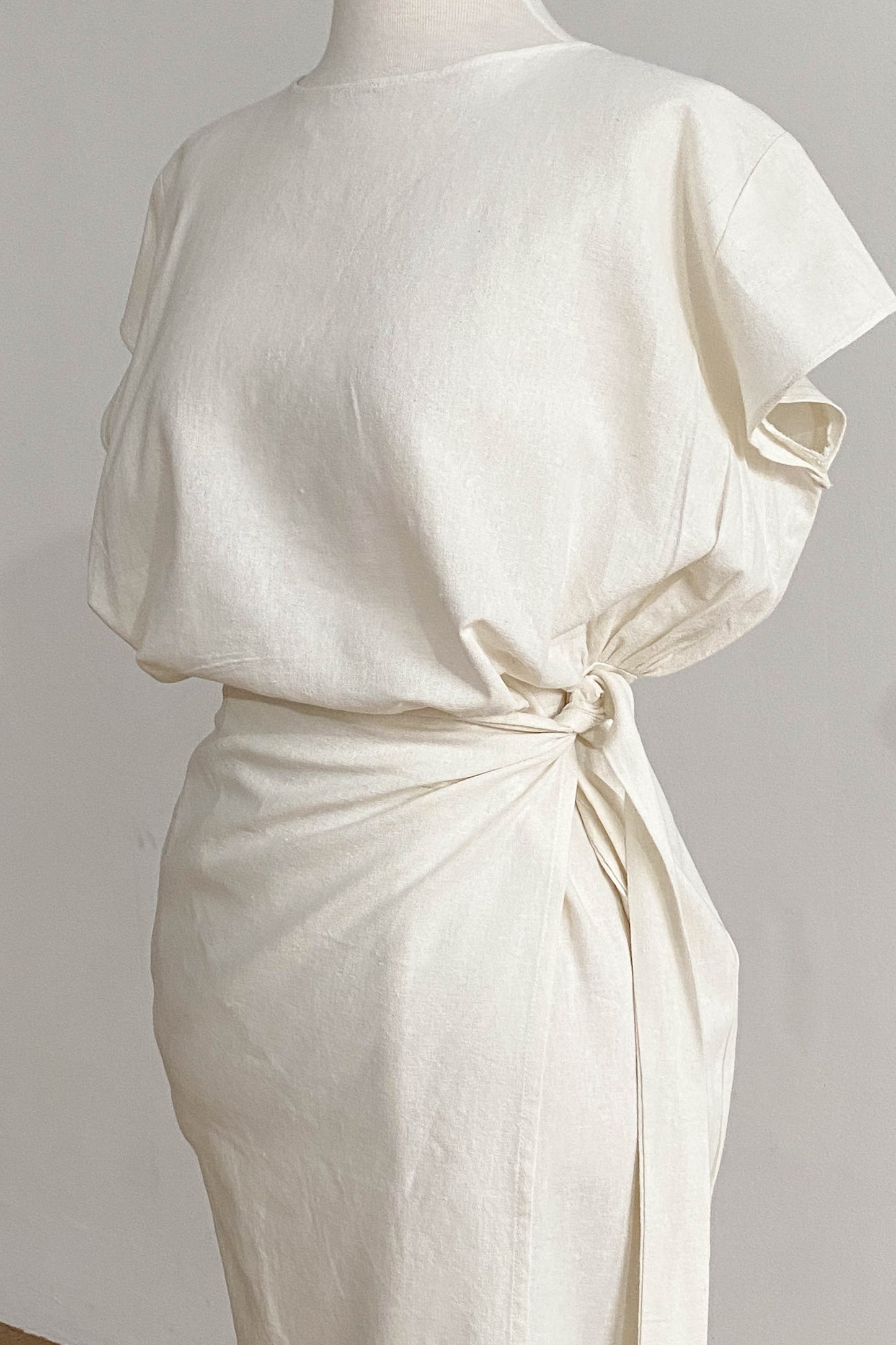 Akina Dress - Linen White