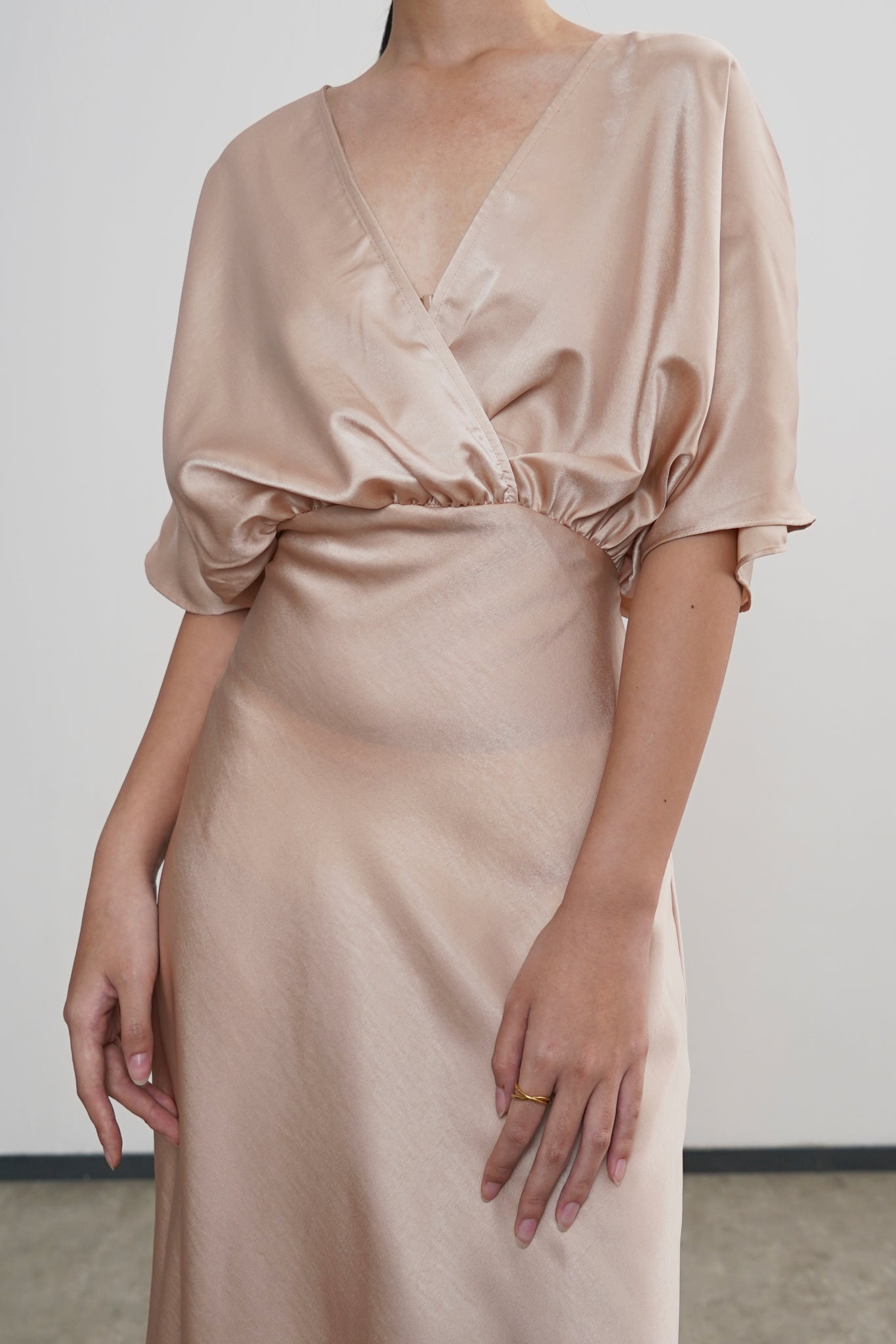 Lily Dress - Champagne