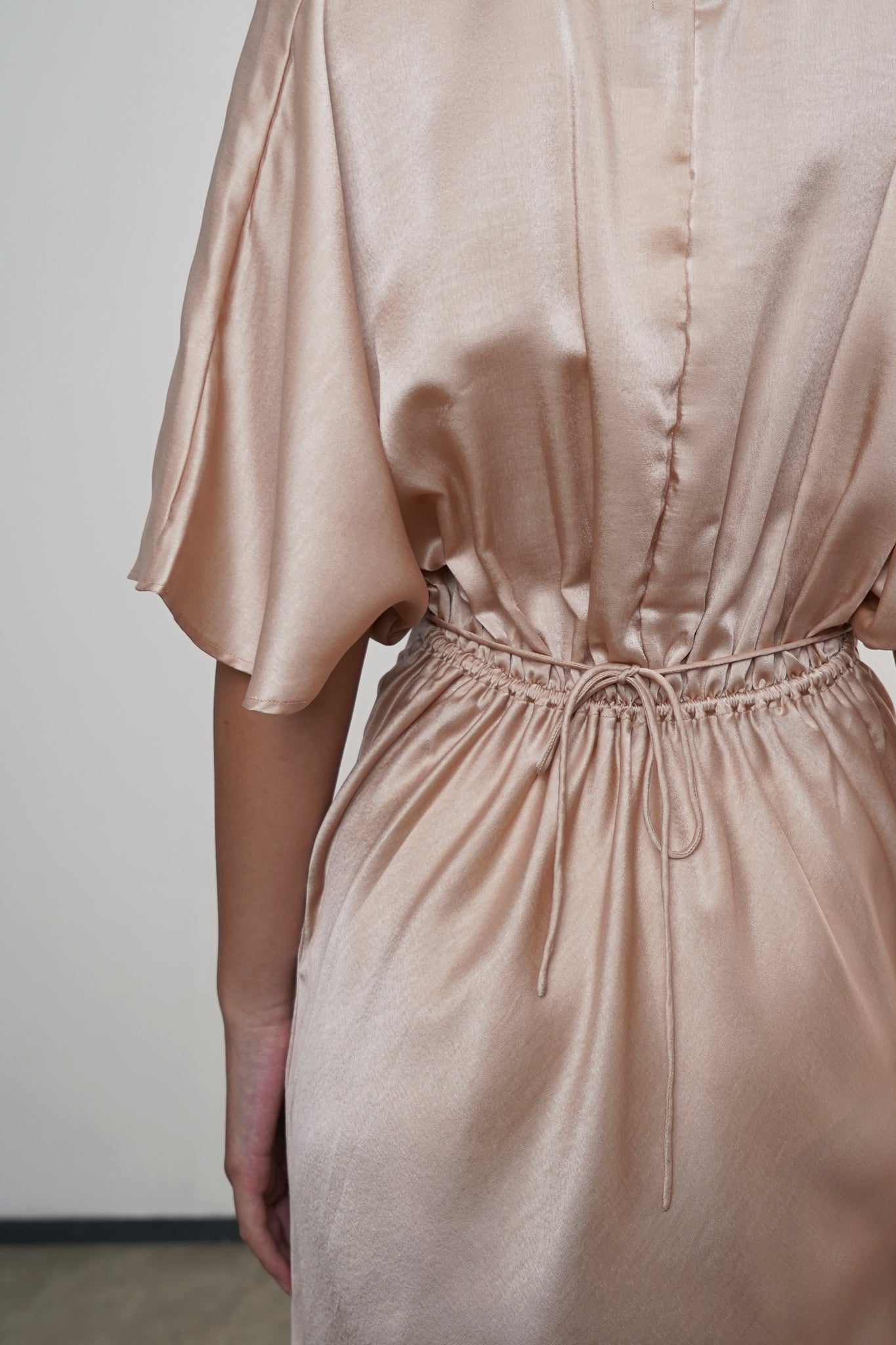 Lily Dress - Champagne