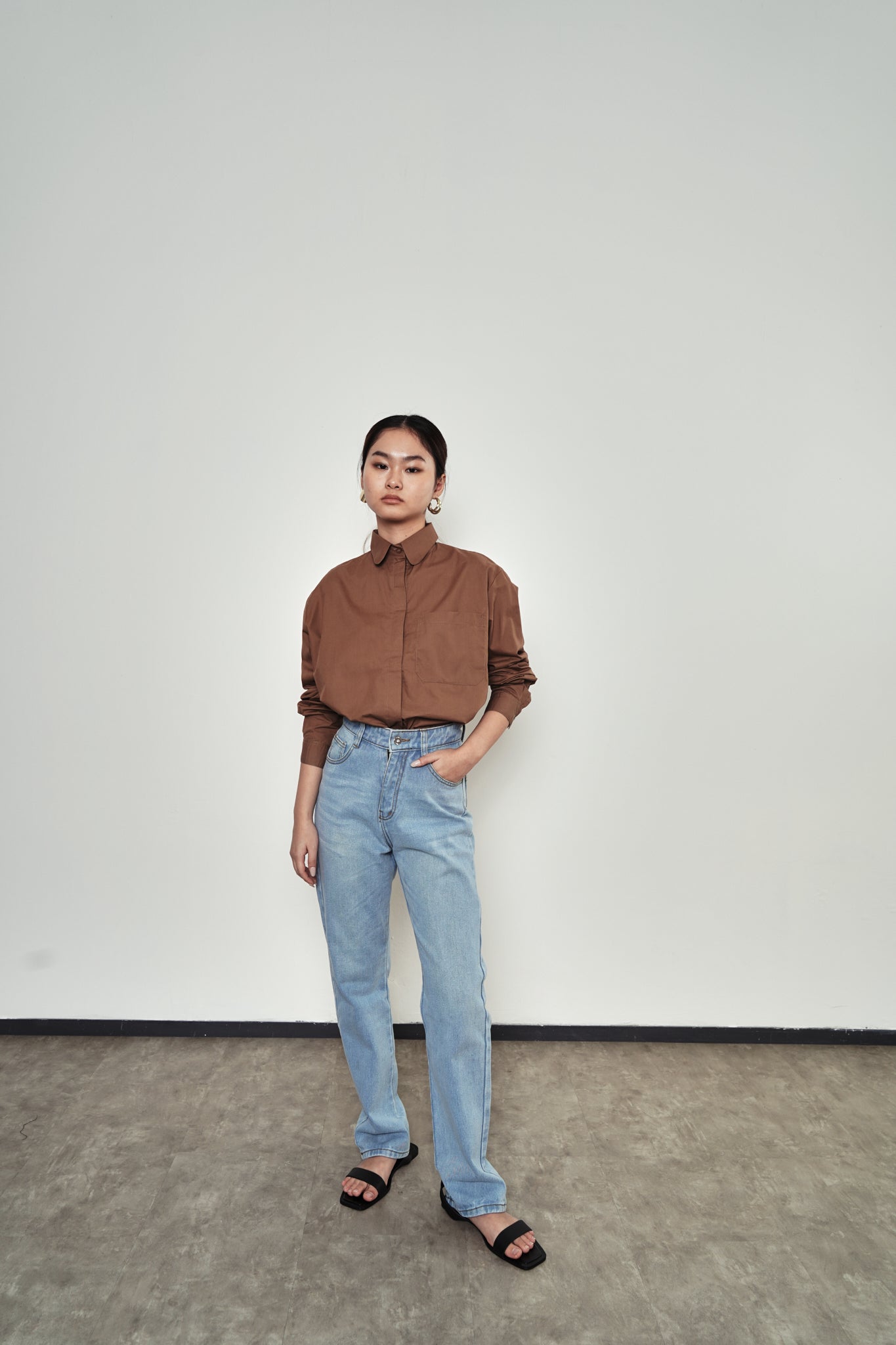 Blouse 101 - Brown